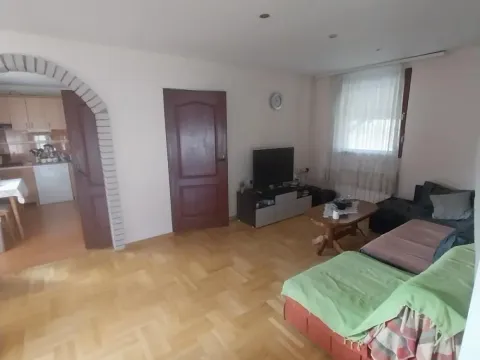 Sale, house, 200m², Krnjaca, Palilula Sve Podlokacije - image 3