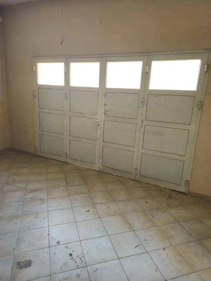 Rent, office space, 1000m², Dušanovac, Voždovac Sve Podlokacije