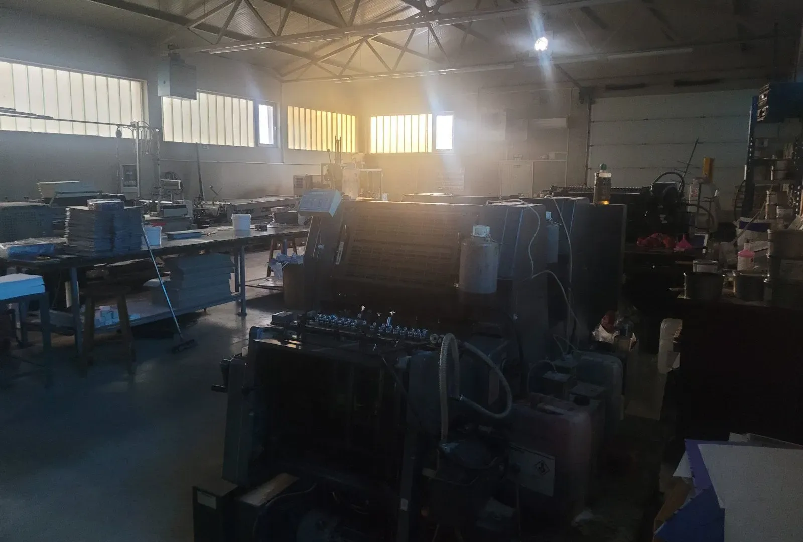 Rent, office space, 750m², Veternik, Novi Sad Sve Podlokacije