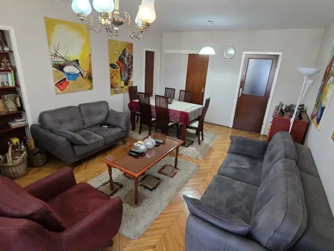 Prodaja, stan, 74m², Gintaš, Podgorica