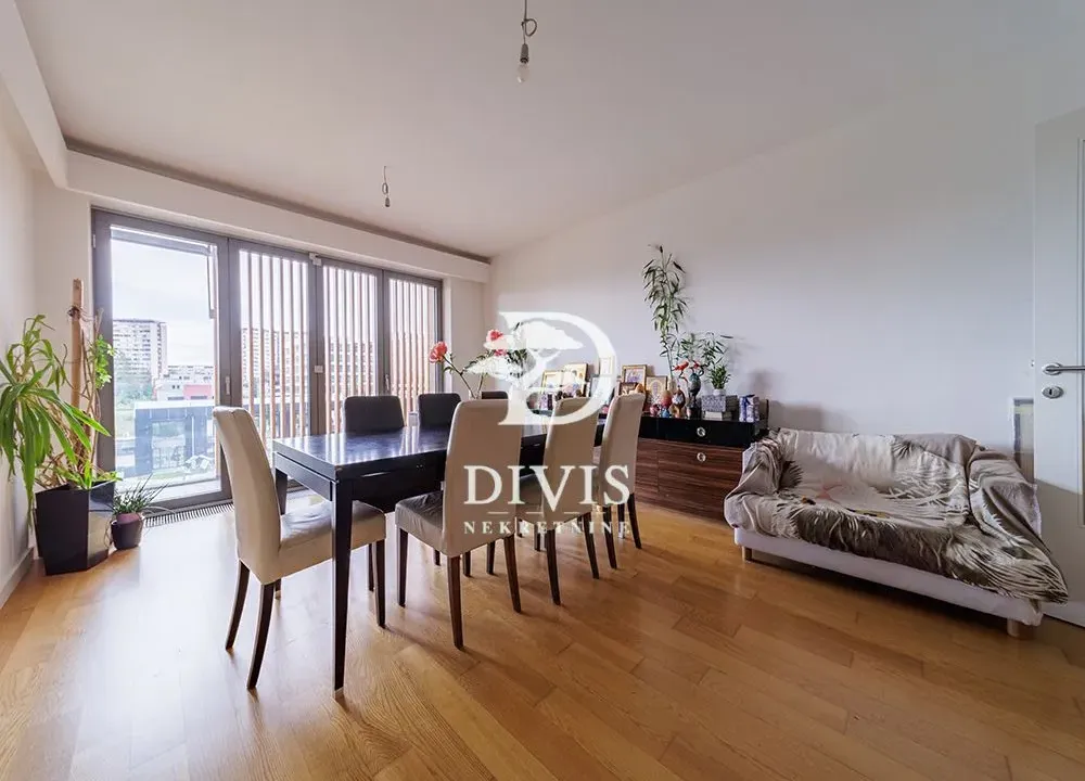 Prodaja, trosoban stan, 90m², Novi Beograd Blok 65, Novi Beograd Sve Podlokacije