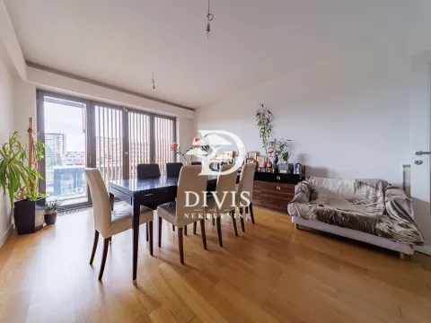 Stan in Novi Beograd Blok 65