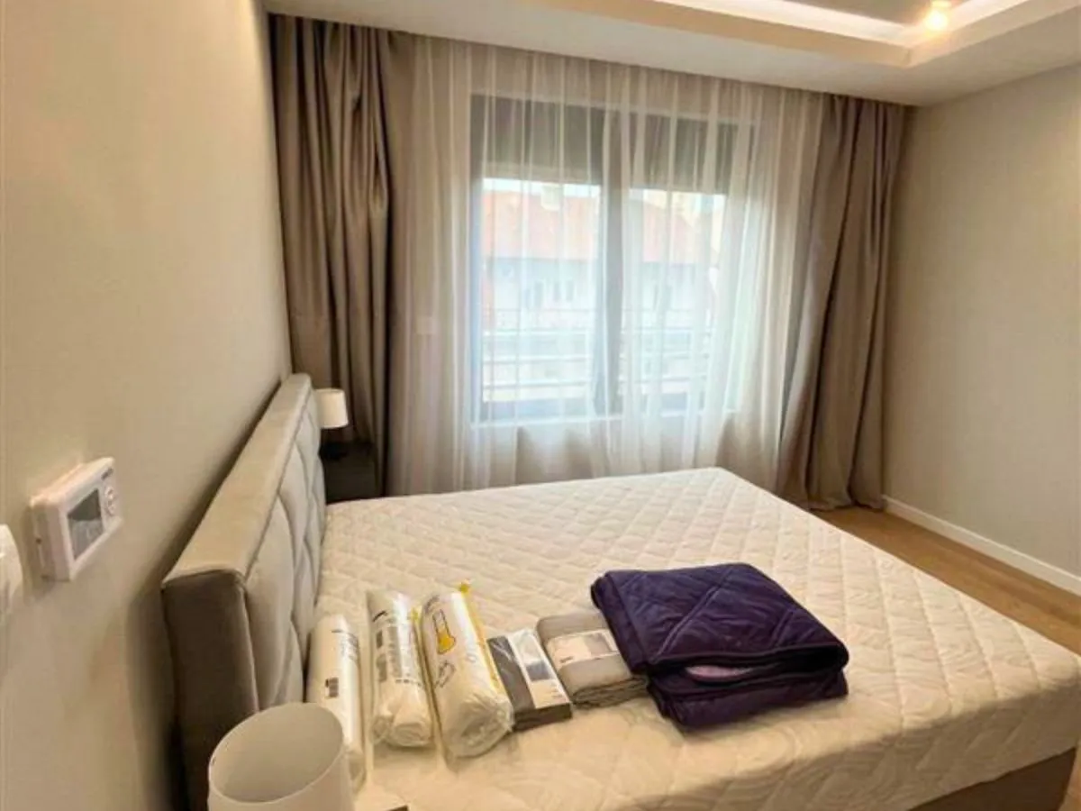Rent, four bedroom apartment, 83m², Vračar Hram, Vračar Sve Podlokacije