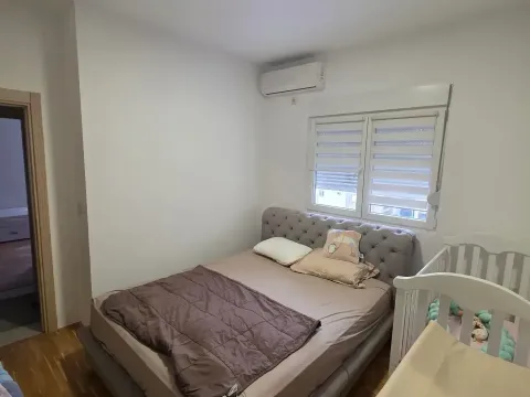 Izdavanje, dvosoban stan, 72m², Blok 9, Podgorica - image 8