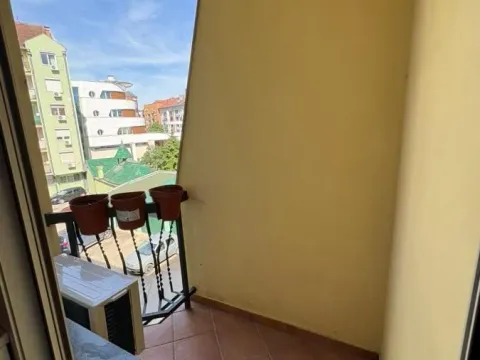 Izdavanje, garsonjera, 28m², Grbavica, Novi Sad Sve Podlokacije - image 12