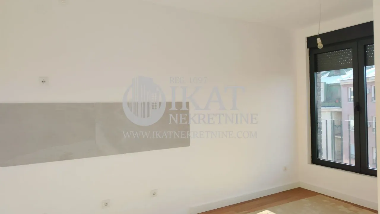 Prodaja, četvorosoban stan, 78m², Vračar Sve Podlokacije, Beograd