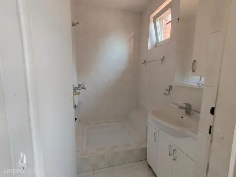 Rent, house, 230m², Bezanijska Kosa 1, Bežanijska Kosa Sve Podlokacije - image 17