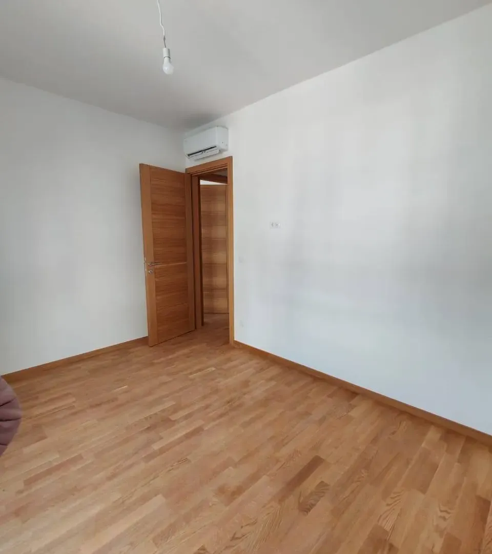 Sale, two bedroom apartment, 68m², Bečići, Budva