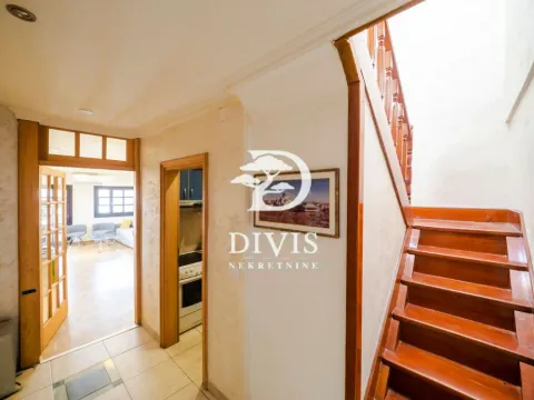 Sale, three bedroom apartment, 93m², Vračar Hram, Vračar Sve Podlokacije - image 15