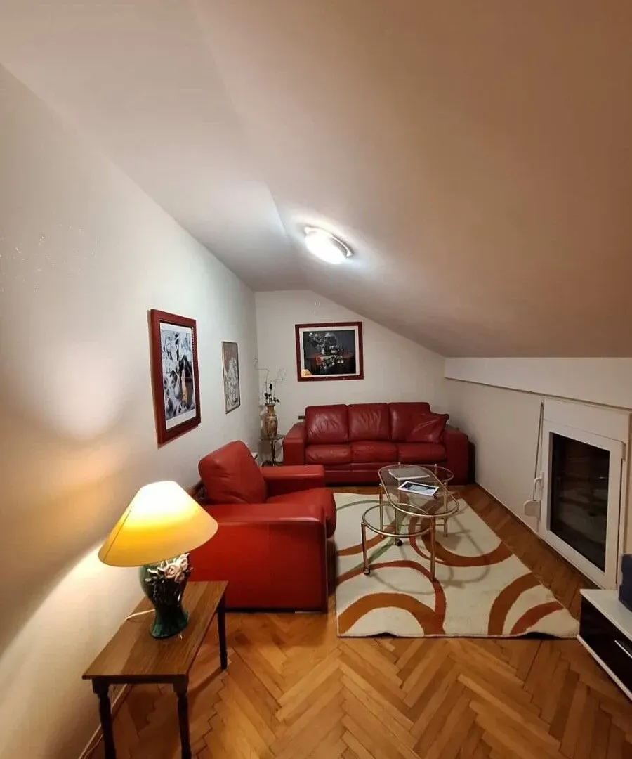 Izdavanje, dvosoban stan, 70m², Donja Gorica, Podgorica