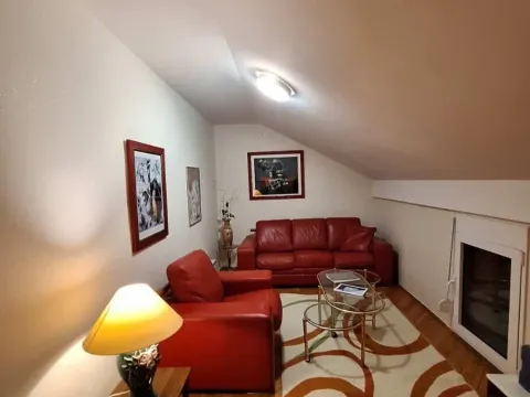 Izdavanje, dvosoban stan, 70m², Donja Gorica, Podgorica - image 16