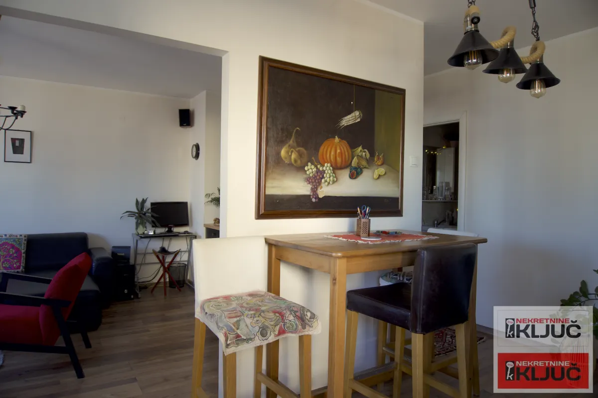 Prodaja, dvosoban stan, 55m², Bulevar Oslobodjenja, Novi Sad Sve Podlokacije