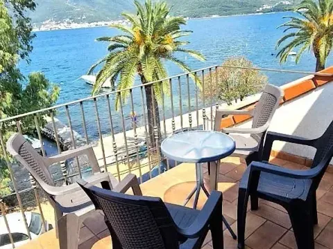 Izdavanje, stan, 80m², Tivat, Crna Gora - image 4