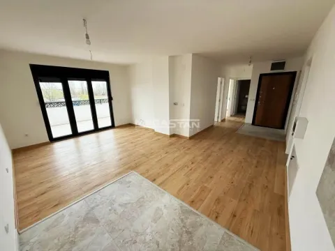Prodaja, trosoban stan, 67m², Pančevo, Srbija