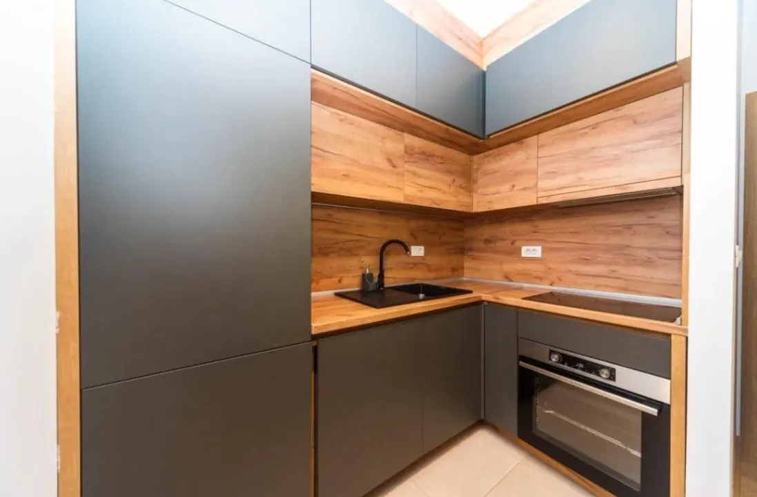 Izdavanje, jednosoban stan, 44m², New City, Podgorica