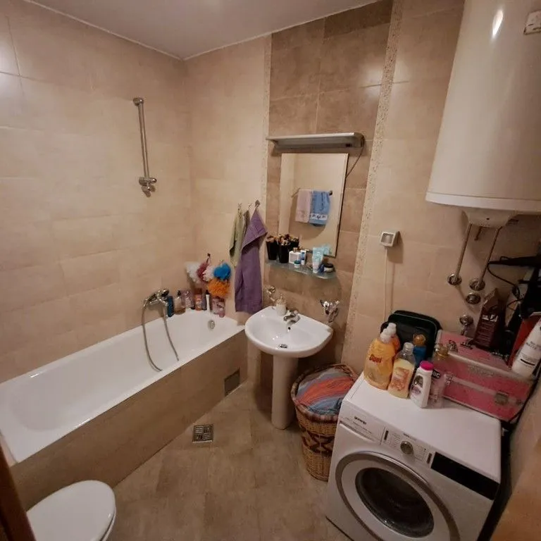 Prodaja, dvosoban stan, 70m², Stari Aerodrom, Podgorica