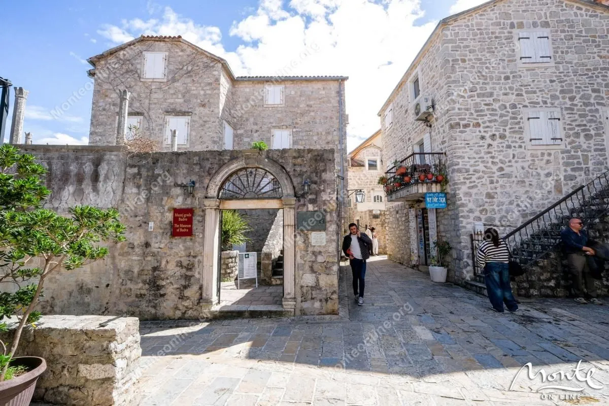 Sale, house, 91m², Stari Grad, Budva
