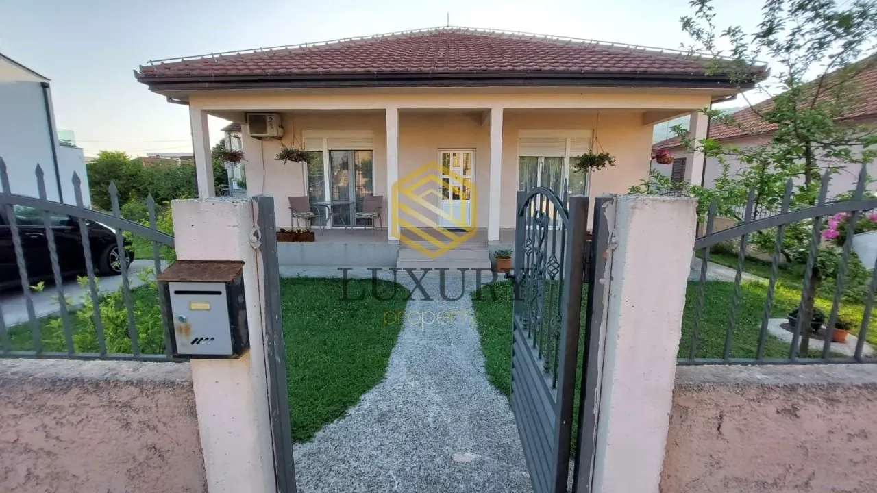 Rent, house, 120m², Tološi, Podgorica