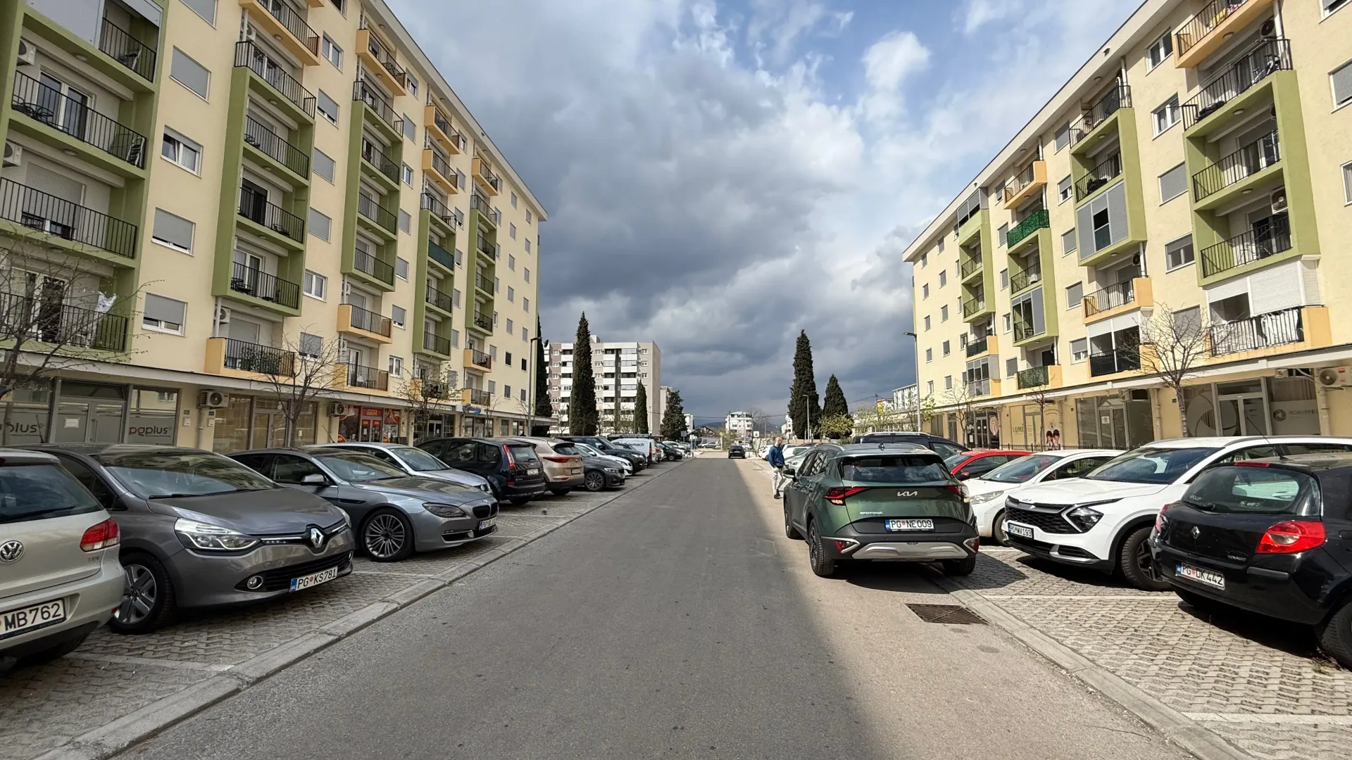 Rent, office space, 42m², Pobrežje, Podgorica