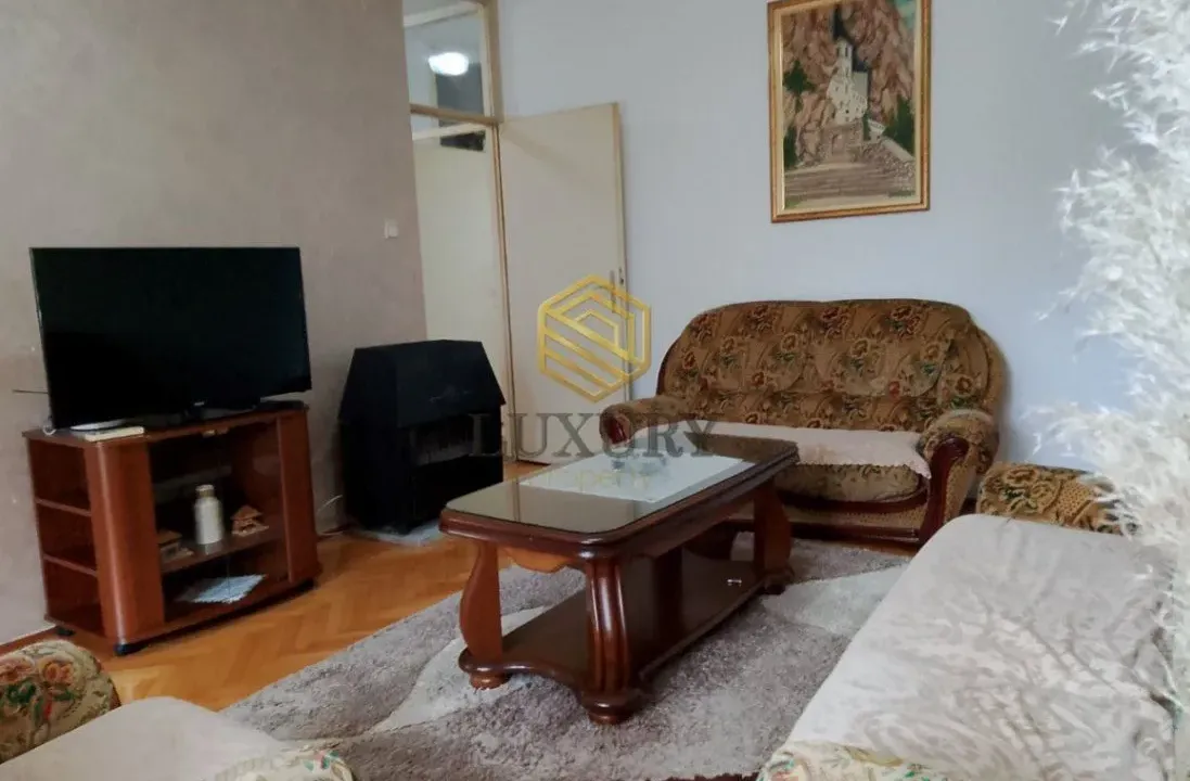 Izdavanje, dvosoban stan, 75m², Tuški Put, Podgorica