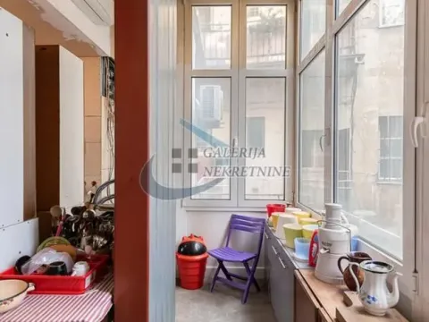 Sale, two bedroom apartment, 72m², Kalenić Pijaca, Vračar Sve Podlokacije - image 17