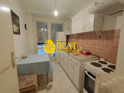 Rent, two bedroom apartment, 50m², Vračar Hram, Vračar Sve Podlokacije - image 3