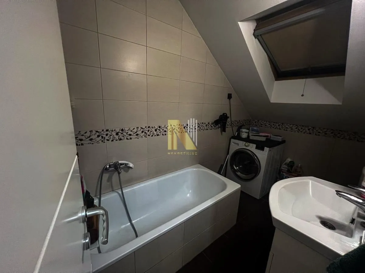 Prodaja, stan, 139m², Bulevar patrijarha Pavla, Novi Sad Sve Podlokacije