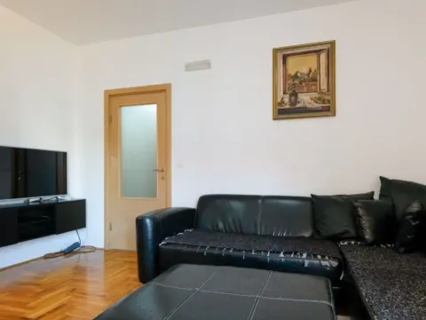Izdavanje, jednosoban stan, 40m², Ljubović, Podgorica - image 3