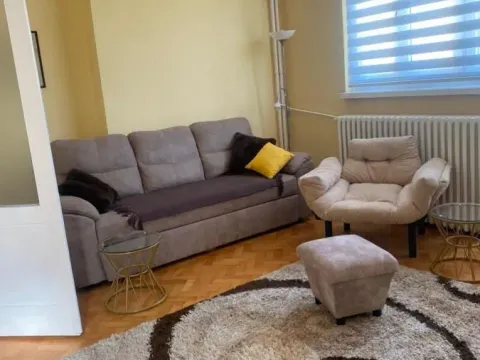 Izdavanje, jednosoban stan, 52m², Centar, Niš