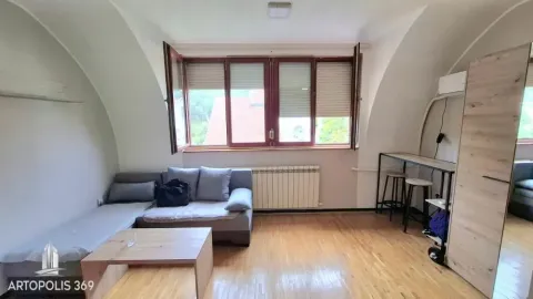 Prodaja, jednosoban stan, 24m², Kneževac, Beograd - image 2