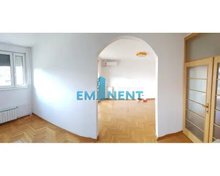 Izdavanje, trosoban stan, 92m², Novi Beograd Blok 29, Novi Beograd Sve Podlokacije - image 4