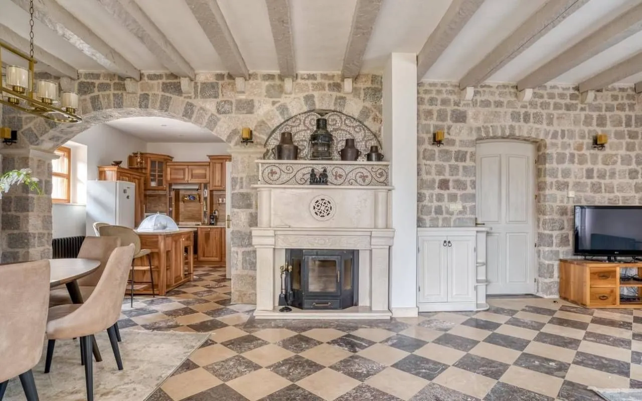Sale, house, 500m², Reževići, Budva