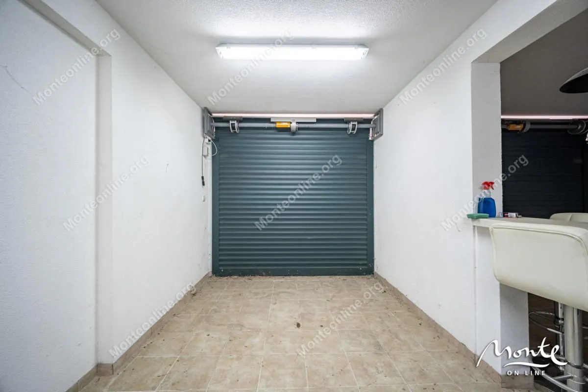 Prodaja, jednosoban stan, 59m², Dobrota, Kotor