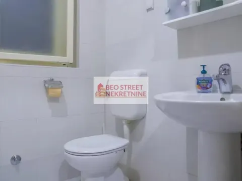 Rent, two bedroom apartment, 60m², Stari Grad, Beograd - image 8