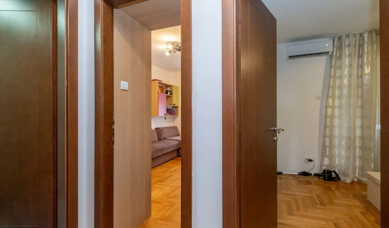 Rent, three bedroom apartment, 97m², Blok 9, Podgorica