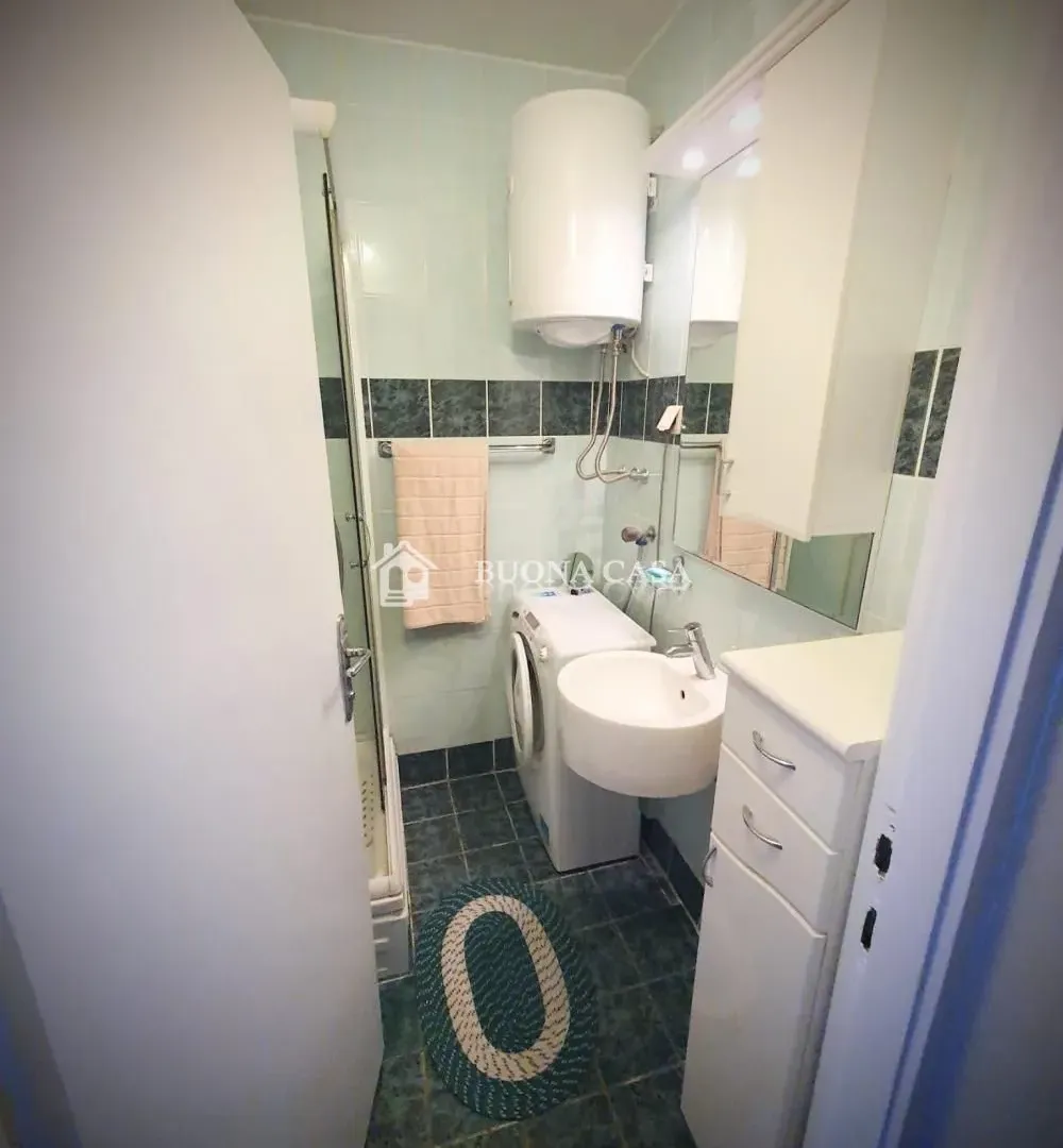 Rent, one bedroom apartment, 44m², Crveni Krst, Beograd