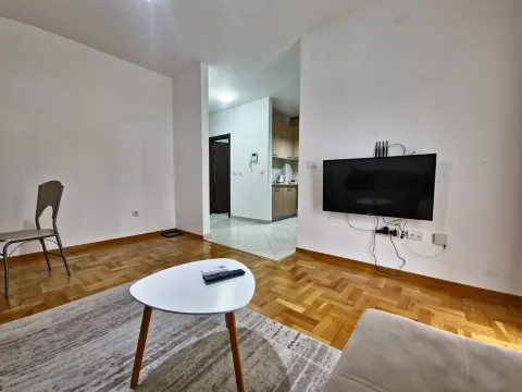 Rent, one bedroom apartment, 50m², Bečići, Budva - image 6