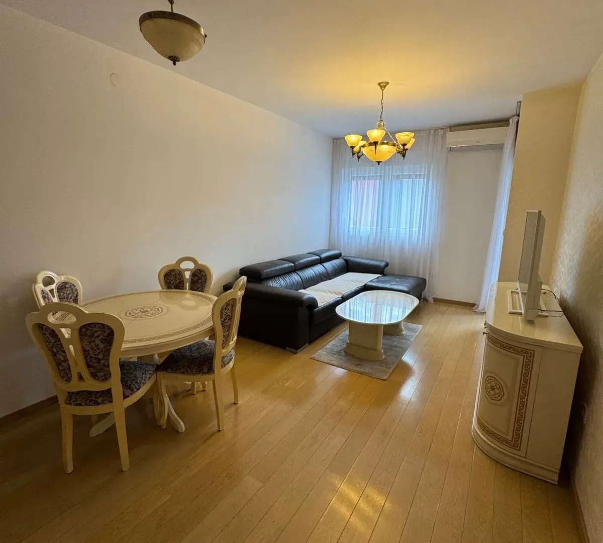 Izdavanje, jednosoban stan, 47m², City Kvart, Podgorica