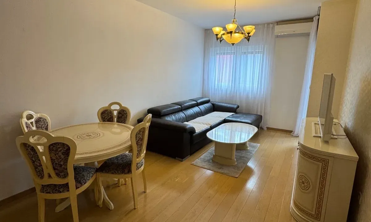 Izdavanje, jednosoban stan, 47m², City Kvart, Podgorica