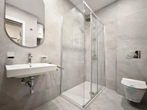 Rent, office space, 70m², Central Point, Podgorica - image 9