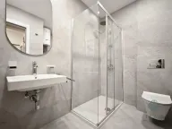 Izdavanje, poslovni prostor, 70m², Central Point, Podgorica - image 9