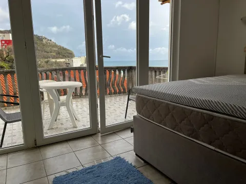 Izdavanje, jednosoban stan, 55m², Rafailovići, Budva - image 2