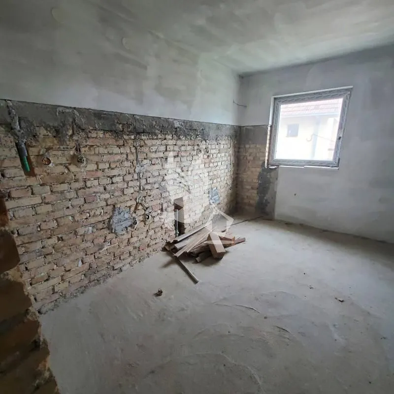 Sale, house, 300m², Koraćica, Mladenovac