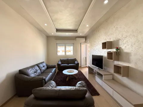 Sale, two bedroom apartment, 71m², City Kvart, Podgorica - image 2