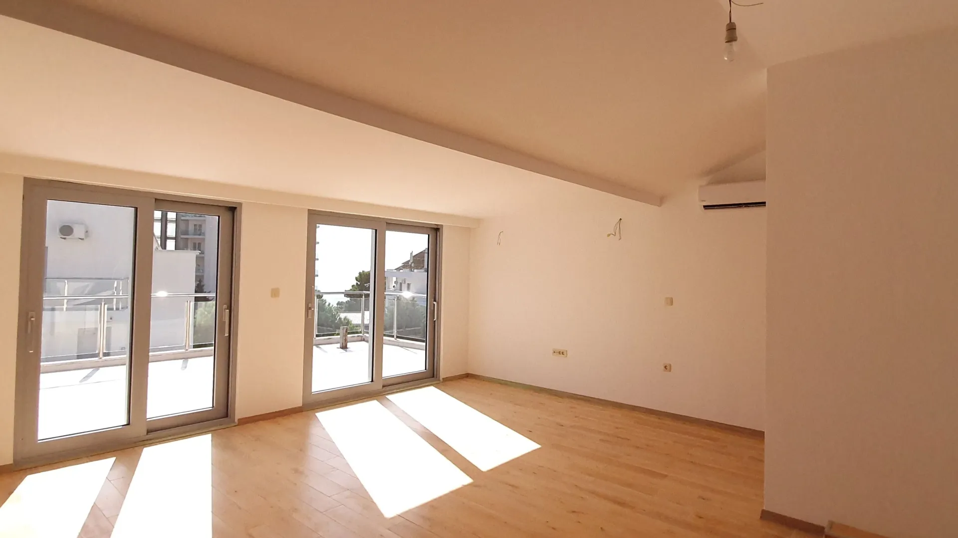Sale, studio apartment, 171m², Petrovac, Budva