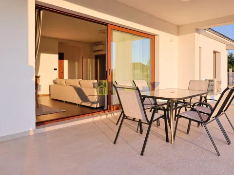 Rent, house, 100m², Zeta, Podgorica - image 9