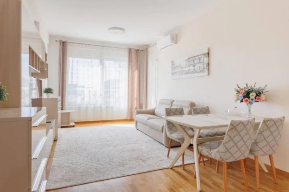 Sale, one bedroom apartment, 50m², Bečići, Budva