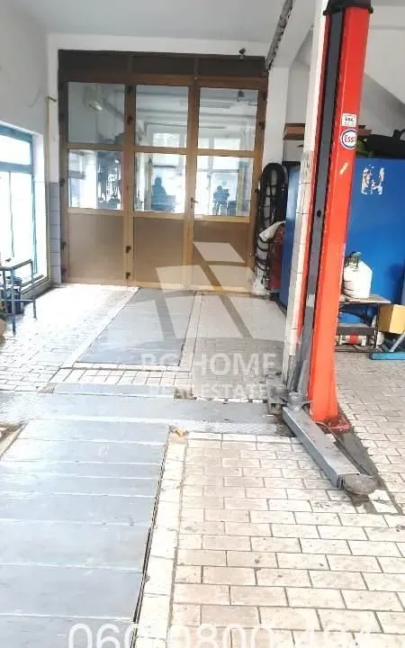 Izdavanje, poslovni prostor, 180m², Voždovac Sve Podlokacije, Beograd