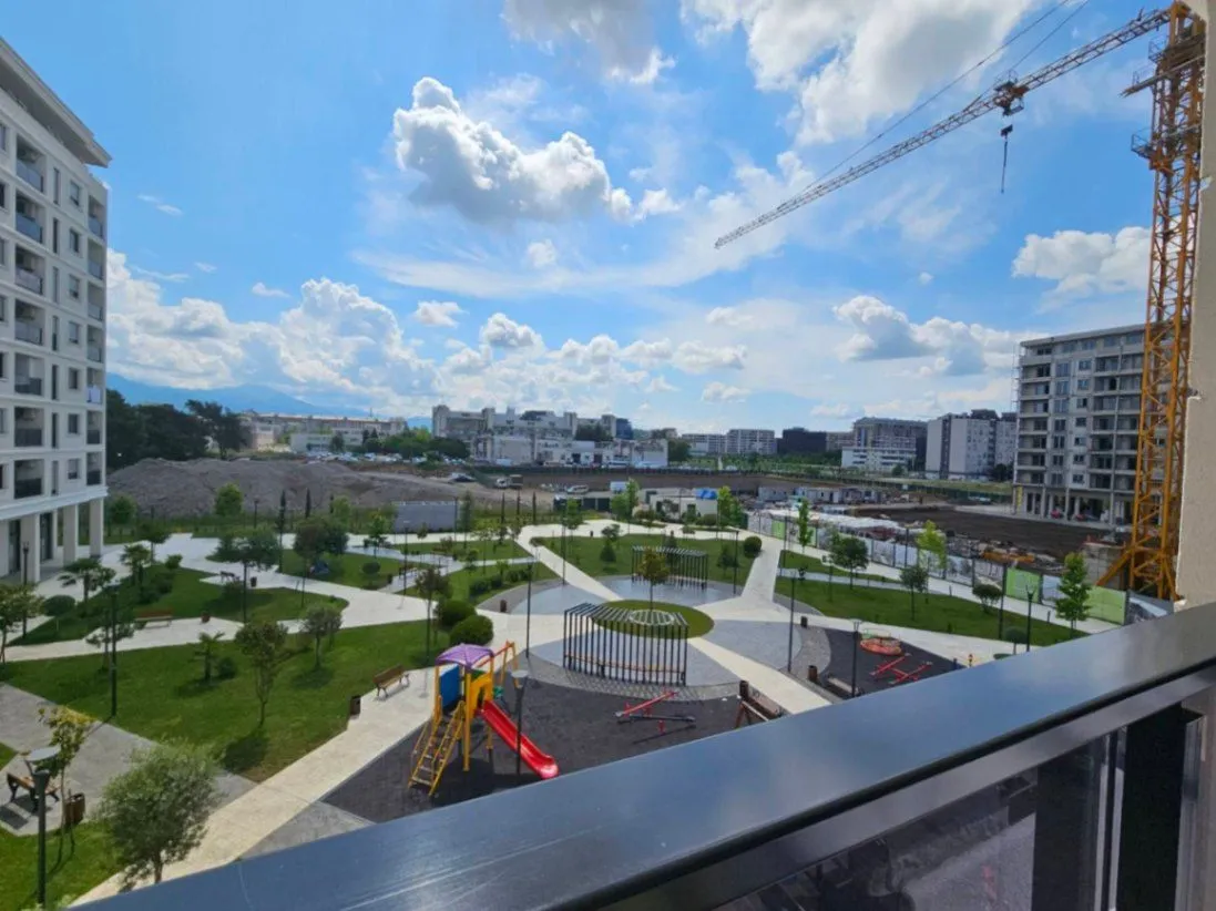 Prodaja, dvosoban stan, 70m², Tološka šuma, Podgorica