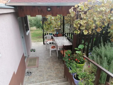 Prodaja, kuća, 292m², Sremska Kamenica, Petrovaradin - image 7